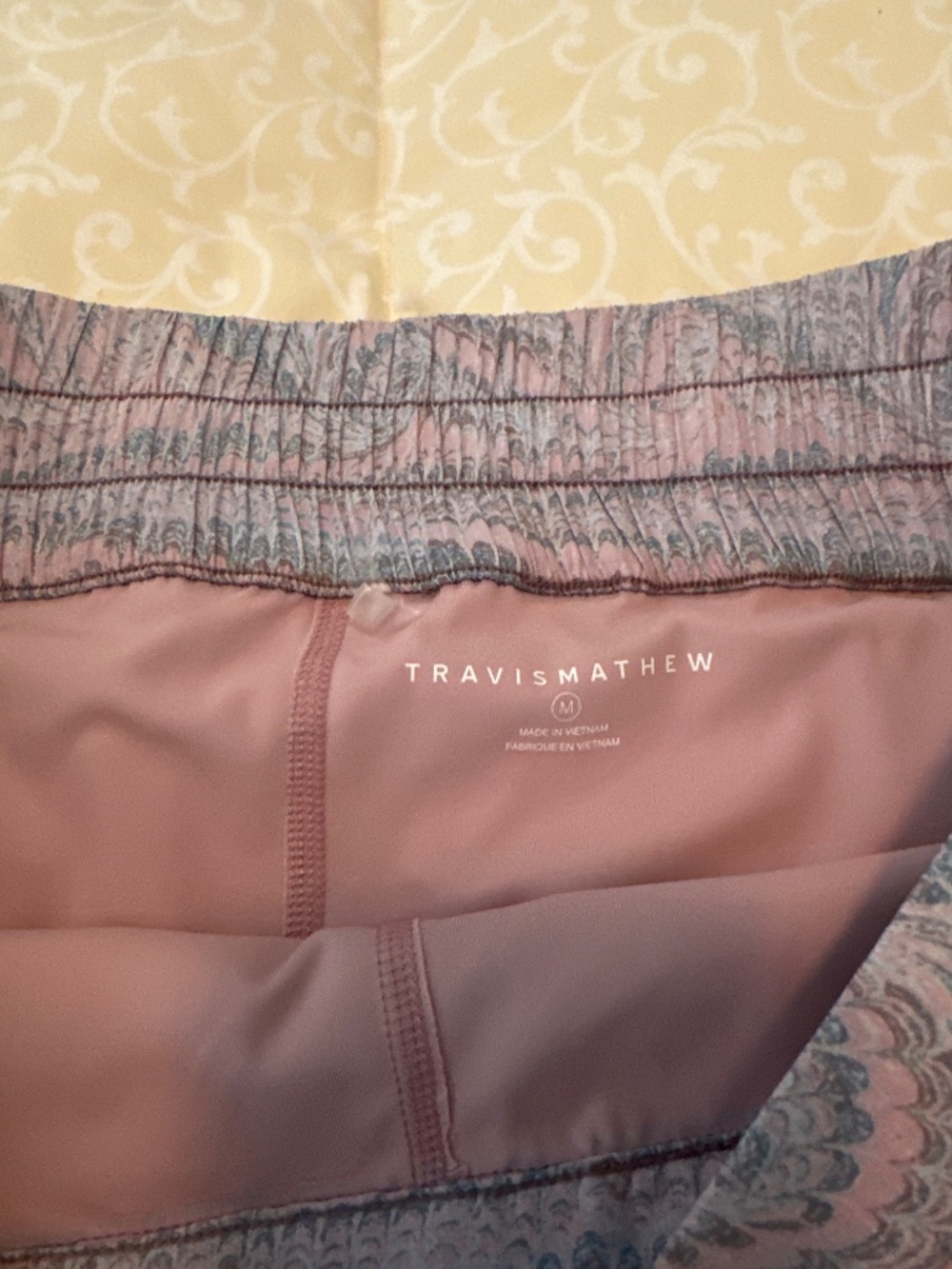 Travis Matthew skort - Picture 2 of 2